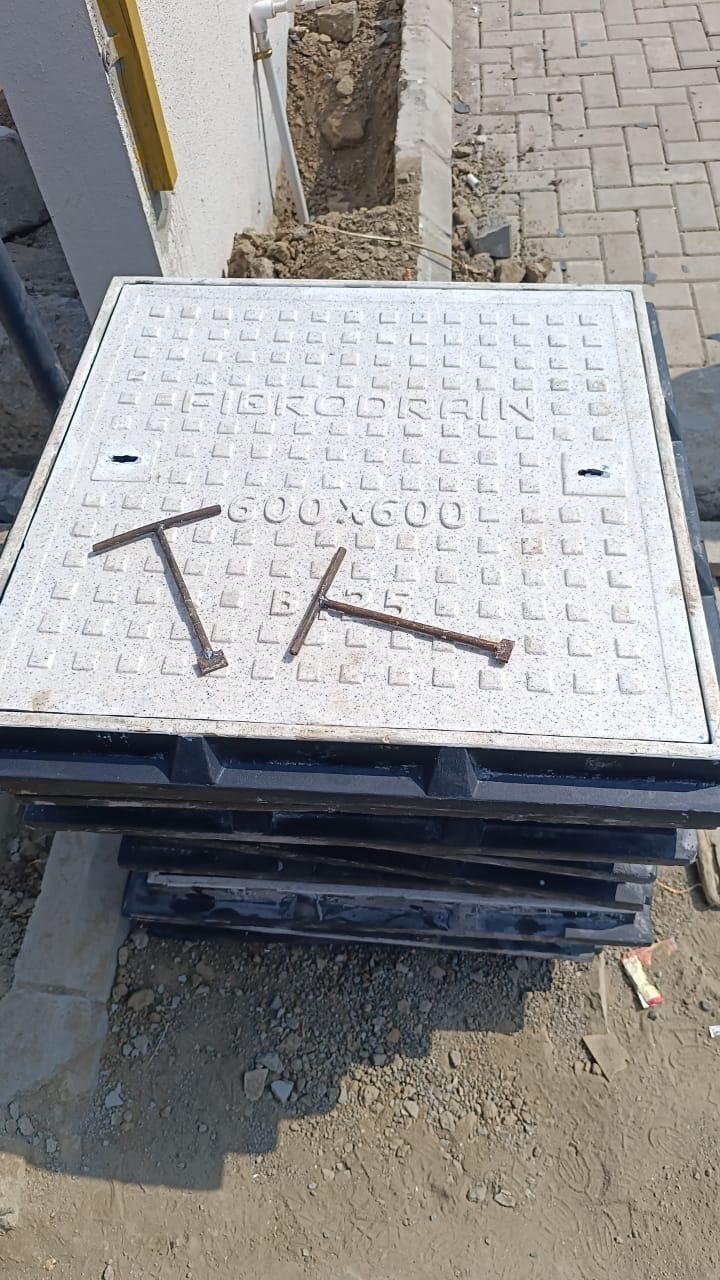 Solid Top Manhole Covers With Frame